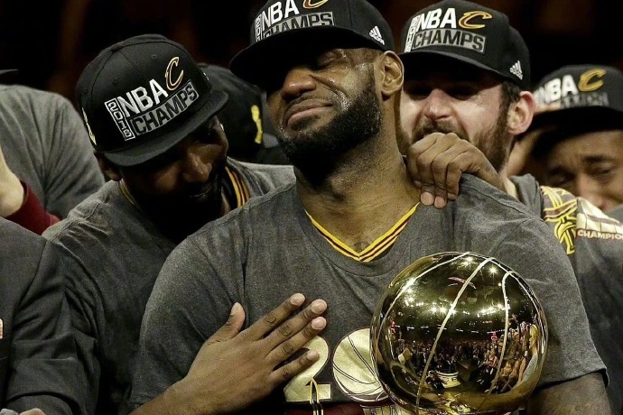 九年前的今天,骑士完成总决赛惊天逆袭,铸就传奇 九年前的今天,骑士完成总决赛惊天逆袭,铸就传奇